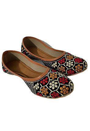 Embroidered Synthetic Women Jutti in Black