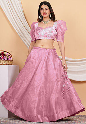 Embroidered Velvet Crop Top Set in Light Pink