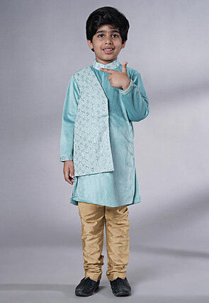 Embroidered Velvet Kurta Set in Sky Blue