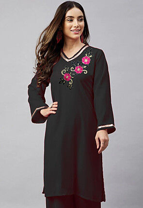 Embroidered Velvet Straight Kurta in Dark Green