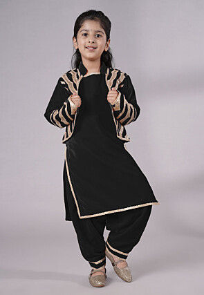 Embroidered Velvet Straight Kurta Set in Black