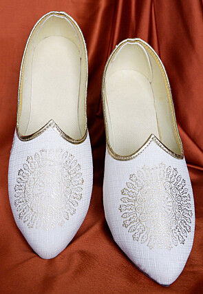 Foil Printed Kota Silk Men Mojari in Off White