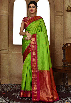 Gadwal Pure Silk Handloom Saree in Light Green