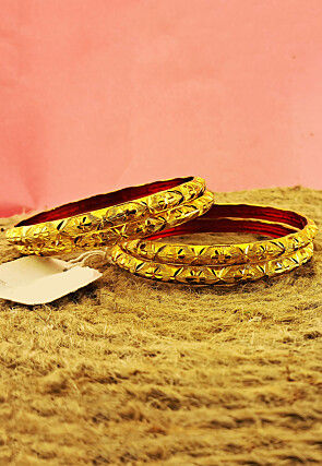 Golden Polished Bangle Set