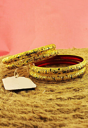Golden Polished Bangle Set