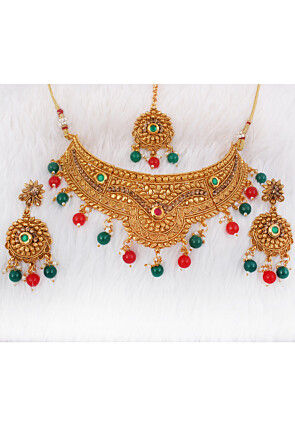 Golden Polished Kundan Choker Necklace Set