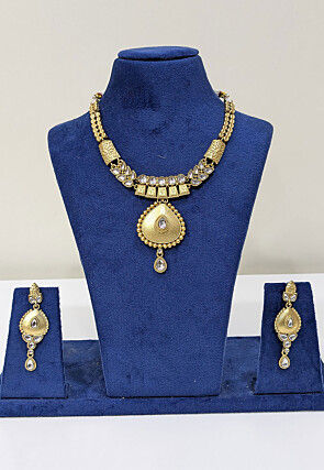 Golden Polished Kundan Necklace Set