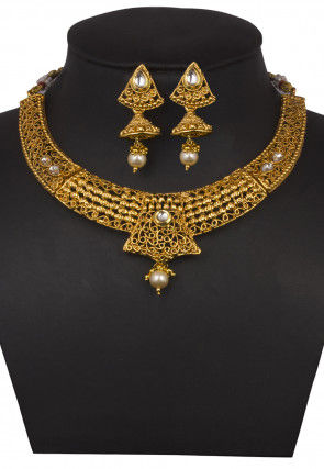 Golden Polished Kundan Necklace Set