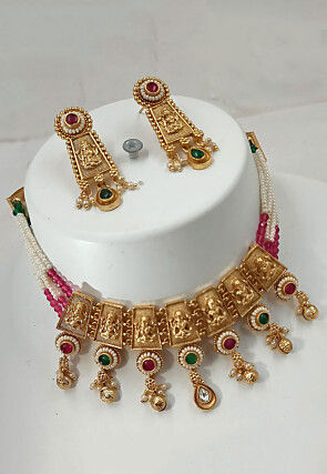 Golden Polished Stone Studded Choker Necklace Set