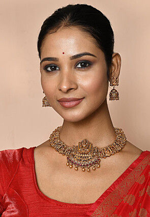 Golden Polished Temple Choker Necklace Set