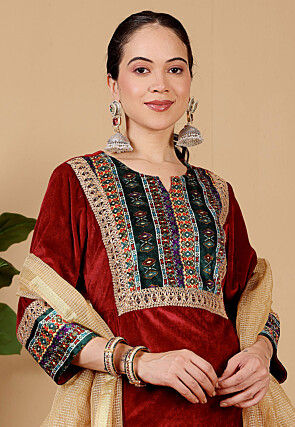 Gota Patti Velvet Pakistani Suit in Maroon