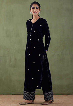 Gota Patti Velvet Straight Kurta Set in Navy Blue