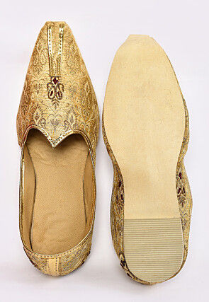 Hand Embroidered Art Silk Jacquard Men Mojari in Beige