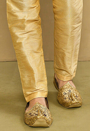 Hand Embroidered Art Silk Jacquard Men Mojari in Beige