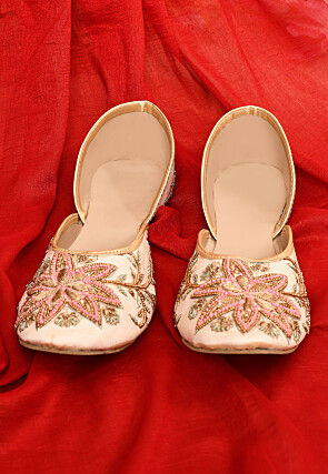 Hand Embroidered Dupion Silk Women Jutti in Light Beige