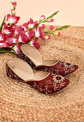 Hand Embroidered Dupion Silk Women Jutti in Maroon