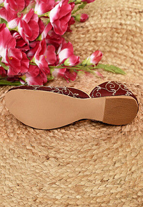 Hand Embroidered Dupion Silk Women Jutti in Maroon