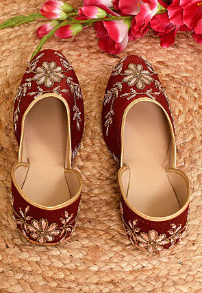 Hand Embroidered Dupion Silk Women Jutti in Maroon
