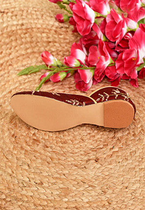 Hand Embroidered Dupion Silk Women Jutti in Maroon