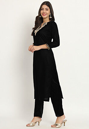 Hand Embroidered Velvet Straight Kurta Set in Black