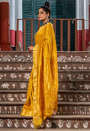Handloom Jamdani Pure Matka Silk Saree in Dark Yellow