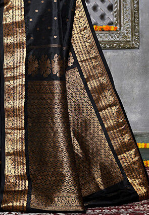 Handloom Pure Silk Gadwal Saree in Black