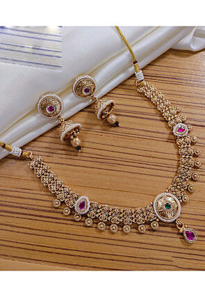 Kemp Stone Studded Necklace Set