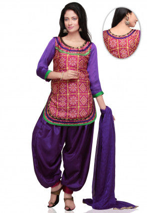 Bandhani Printed Crepe Punjabi Suit in Pink