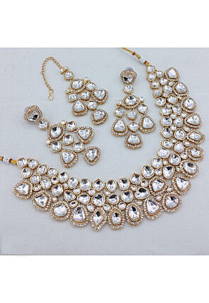 Kundan Choker Necklace Set
