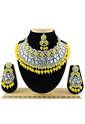 Kundan Choker Necklace Set