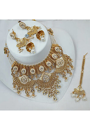 Kundan Choker Necklace Set