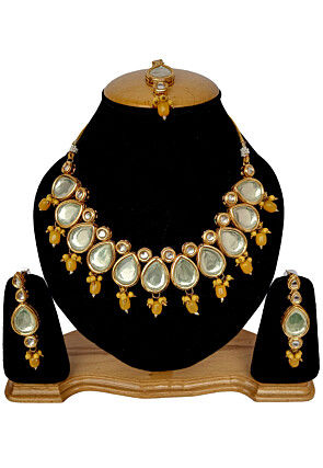 Kundan Choker Necklace Set