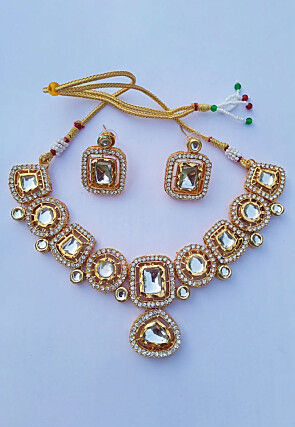 Kundan Choker Necklace Set