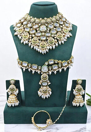 Kundan Choker Necklace Set