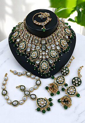 Kundan Choker Necklace Set