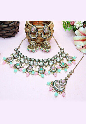 Kundan Choker Necklace Set