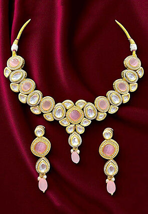 Kundan Choker Necklace Set