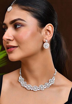 Kundan Choker Necklace Set