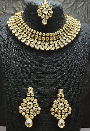 Kundan Choker Necklace Set