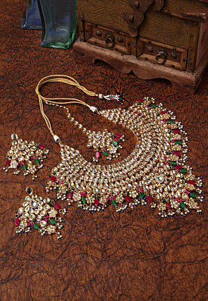 Kundan Choker Necklace Set