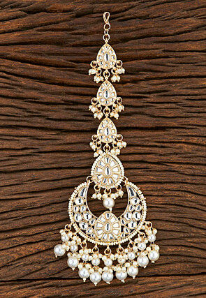Kundan Maang Tikka