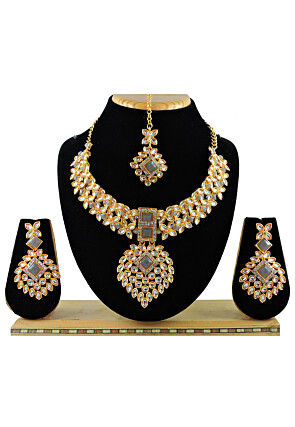 Kundan Necklace Set