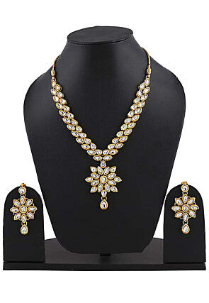 Kundan Necklace Set