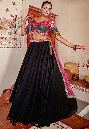 Buy Captivating Black Embroidered Net Wedding Wear Lehenga Choli - Zeel  Clothing