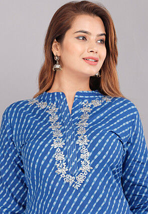 Leheriya Printed Cotton Straight Kurti in Blue