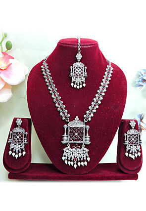 Oxidised Kemp Stone Studded Necklace Set