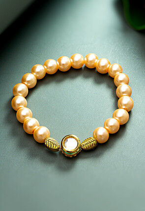 Pearl Elasticated Bracelet