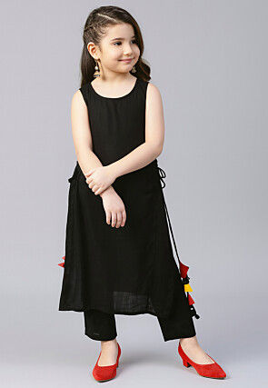 Plain Cotton Rayon Straight Kurta Set in Black