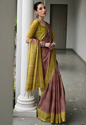 Printed Art Silk Saree in Maroon