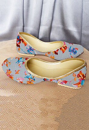 Printed Bhagalpuri Silk Women Jutti in Light Grey